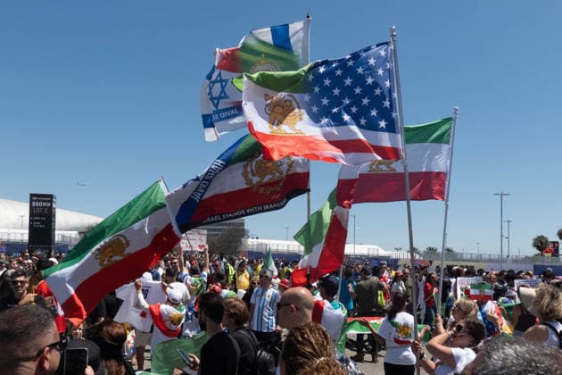 June 21, 2026, Ingelwood, California, USA: People protest the Iranian regime following the FIFA World Cup, WM, Weltmeisterschaft, Fussball 2026 Group G match between Belgium and IR Iran at Los Angeles Stadium on June 21, 2026 in Inglewood, California. Belgium V IR Iran: Group G - FIFA World Cup 2026  - ZUMAb148 20260621_zap_b148_077 Copyright: xBryanxSmithx