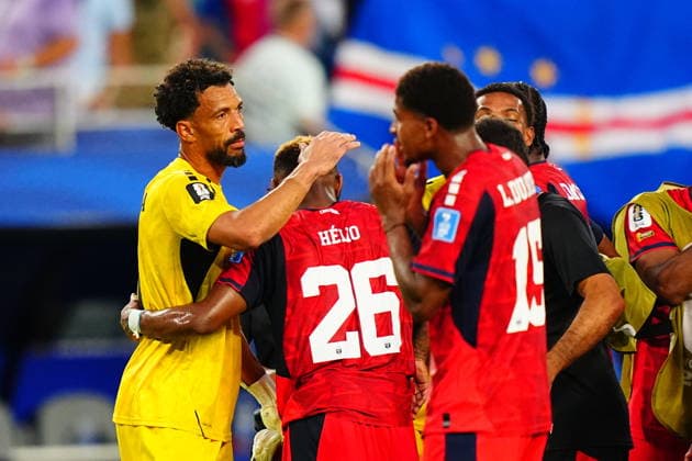 Uruguay v Cape Verde - FIFA World Cup, WM, Weltmeisterschaft, Fussball 2026 - Group H FLORIDA, USA - JUNE 21: Helio Varela (26) of Cape Verde celebrates with his teammates after the 2026 FIFA World Cup First Stage Group H match between Uruguay and Cape Verde at the Hard Rock Stadium (Miami Stadium) in Miami Gardens, Florida, United States on June 21, 2026. Evrim Aydin Anadolu Florida United States. Editorial use only. Please get in touch for any other usage.  Copyright: x2026xAnadoluxEvrimxAydinx