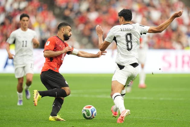 New Zealand v Egypt - FIFA World Cup, WM, Weltmeisterschaft, Fussball 2026 - Group G VANCOUVER, CANADA - JUNE 21: Mohamed Salah (10) of Egypt in action against Marko Stamenic (8) of New Zealand during the 2026 FIFA World Cup Group G match between New Zealand and Egypt at BC Place Stadium in Vancouver, Canada, on June 21, 2026. Ercin Erturk Anadolu British Columbia Canada. Editorial use only. Please get in touch for any other usage.  Copyright: x2026xAnadoluxErcinxErturkx