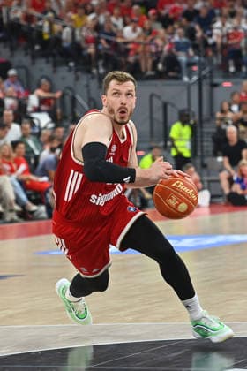 Andreas OBST (FCB), Aktion,Einzelaktion,Einzelbild,Freisteller, Ganzkoerperaufnahme,ganze Figur Basketball BBL,Saison 2025 2026 Play Off Finale Spiel 5, FC Bayern Muenchen - Alba Berlin 81-84 am 21.06.2026 S A P G A R D EN *** Andreas OBST FCB, Action, Individual Action, Single Shot, Cutout, Full-Body Shot, Full-Figure Shot, Basketball, BBL, 2025–2026 Season, Playoff Finals, Game 5, FC Bayern Munich vs. Alba Berlin 81–84 on June 21, 2026, SAP GARDEN,detected_source_language