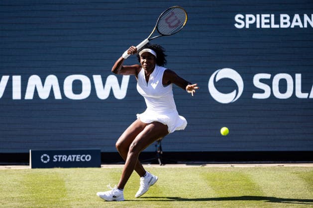 BAD HOMBURG, GERMANY - JUNE 22: Venus Williams (USA) during the Bad Homburg Open powered by Solarwatt Singles match between Venus Williams (USA) vs Irina-Camelia Begu (ROU) at Kurpark Bad Homburg on June 22, 2026 in Bad Homburg, Germany. Hessen Germany Copyright: xSteffiexWunderlx