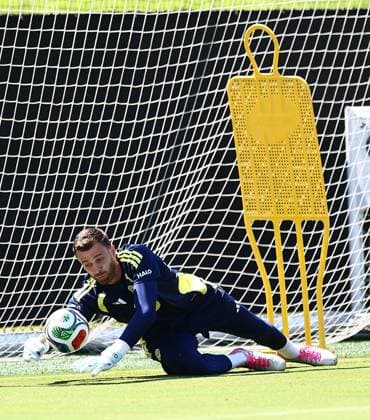 Angus Gunn of Scotland Scotland Training and press conference, PK, Pressekonferenz 2026 FIFA World Cup, WM, Weltmeisterschaft, Fussball Football, Atrium Health Performance Park, Charlotte, USA - 22 Jun 2026Charlotte Atrium Health Performance Park United States of America EDITORIAL USE ONLY No use with unauthorised audio, video, data, fixture lists, club league logos or live services. Online in-match use limited to 120 images, no video emulation. No use in betting, games or single club league player publications.  Copyright: xMichaelxZemanek Shutterstockx 16949461x