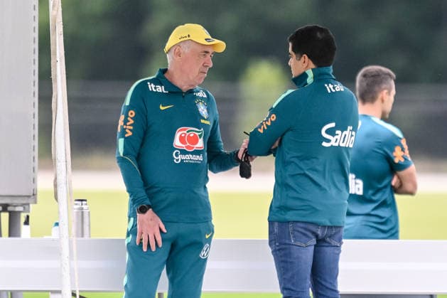 coach Carlo Ancelotti (Brazil) and Brazilian Football Confederation President Samir Xaud Looks on during the Brazil training session at Columbia Park Training Facility on June 22, 2026 in Morristown, New Jersey. (Photo by Harry Langer DeFodi Images) - *** Coach Carlo Ancelotti and Samir Xaud, president of the Brazilian Football Confederation, look on during Brazils training session at Columbia Park Training Facility on June 22, 2026, in Morristown, New Jersey. Photo by Harry Langer, DeFodi Images,detected_source_language