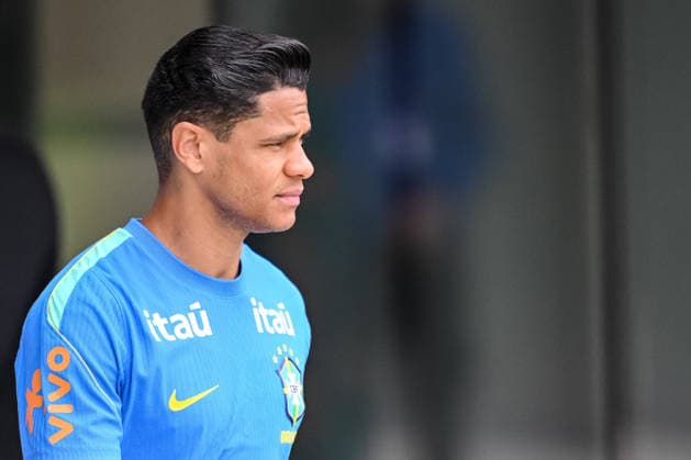 Douglas Santos (Brazil)ä Looks on during the Brazil training session at Columbia Park Training Facility on June 22, 2026 in Morristown, New Jersey. (Photo by Harry Langer DeFodi Images) - *** Douglas Santos of Brazil looks on during the Brazil training session at the Columbia Park Training Facility on June 22, 2026, in Morristown, New Jersey. Photo by Harry Langer, DeFodi Images,detected_source_language