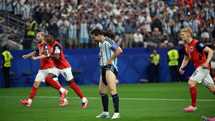 Fußball, Herren, FIFA World Cup, WM, Weltmeisterschaft, Fussball 2026, Spiel in Dallas (Gruppe J, 2. Spieltag), Argentinien - Österreich, Lionel Messi (Argentinien) Enttäuschung nach verschossenem Elfmeter, 22.06. 2026, *** Soccer, Mens, 2026 FIFA World Cup, Match in Dallas, Group J, Matchday 2, Argentina vs. Austria, Lionel Messi Copyright: xMatthiasxKochx