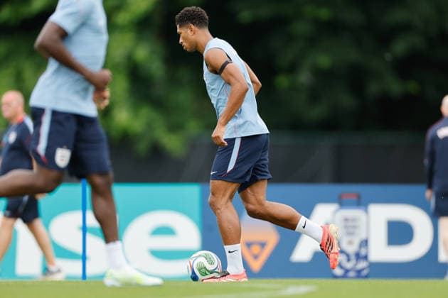 England s Jude Bellingham attends a training session of the team in Kansas, USA, 22 June 2026. England s training session !ACHTUNG: NUR REDAKTIONELLE NUTZUNG!  Copyright: xJUANxIGNACIOxRONCORONIx GRAF3383 20260622-55020676709_1