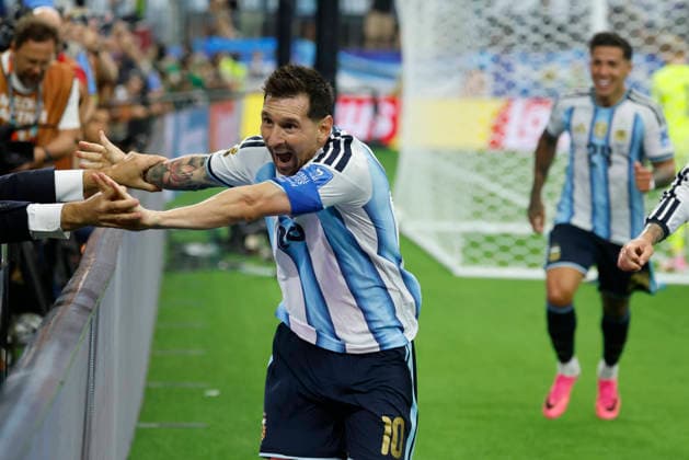 Argentina s Messi celebrates after scoring the 2-0 lead during a FIFA World Cup, WM, Weltmeisterschaft, Fussball 2026 soccer match between Argentina and Austria in Arlington, Texas (United States), 22 June 2026. Argentina vs Austria !ACHTUNG: NUR REDAKTIONELLE NUTZUNG!  Copyright: xMariscalx GRAF3573 20260622-55020677244_1