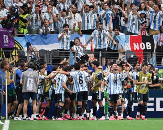 (260623) -- DALLAS, June 23, 2026 -- Players of Argentina celebrate a goal during the group J match between Argentina and Austria at the 2026 FIFA World Cup, WM, Weltmeisterschaft, Fussball at Dallas Stadium in Dallas, the United States, June 22, 2026. ) (SP)U.S.-DALLAS-FOOTBALL-FIFA WORLD CUP-GROUP J-ARG VS AUT ChengxMin 