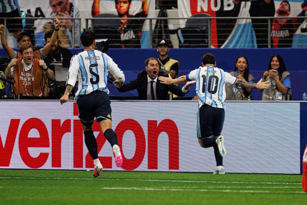 Lionel Messi seen celebrating after scoring goal during FIFA World Cup, WM, Weltmeisterschaft, Fussball 2026 game between national teams of Argentina and Austria (Grzegorz Wajda Ball Raw Images) Arlington Dallas Stadium USA Copyright: xGrzegorzxWajdax grzegorzwajda_argentina_austria_2526_6-46