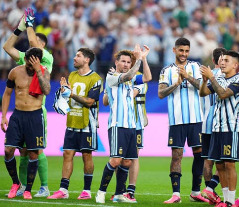 (260623) -- DALLAS, June 23, 2026 -- Lionel Messi (C) of Argentina greets spectators after the group J match between Argentina and Austria at the 2026 FIFA World Cup, WM, Weltmeisterschaft, Fussball at Dallas Stadium in Dallas, the United States, June 22, 2026. ) (SP)U.S.-DALLAS-FOOTBALL-FIFA WORLD CUP-GROUP J-ARG VS AUT JiaxHaocheng 