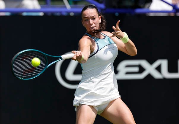 RECORD DATE NOT STATED 22nd June 2026; Devonshire Park Lawn Tennis Club, Eastbourne, East Sussex, England; Lexus Eastbourne Open Tennis, Day Three; Tereza Valentova (CZE) plays a forehand shot against Hannah Klugman (GBR) HongboxChen