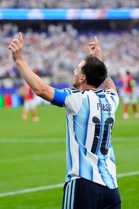 Argentina v Austria: Group J - FIFA World Cup, WM, Weltmeisterschaft, Fussball 2026 Lionel Messi forward of Argentina and Inter Miami CF celebrates after scoring his sides first goal during the FIFA World Cup 2026 Group J match between Argentina and Austria at Dallas Stadium on June 22, 2026 in Dallas, United States. Arlington TX United States  Copyright: xJosexBretonx originalFilename:bretonhernandez-argentin260622_np1wA.jpg