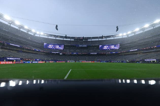 New Jersey, USA, 22nd June 2026. A general view of New York New Jersey Stadium, otherwise known as MetLife Stadium, is seen as heavy rain passes through before the Norway vs Senegal FIFA World Cup, WM, Weltmeisterschaft, Fussball match at Metlife Stadium, New Jersey. Picture credit should read: Paul Terry Sportimage EDITORIAL USE ONLY. No use with unauthorised audio, video, data, fixture lists, club league logos or live services. Online in-match use limited to 120 images, no video emulation. No use in betting, games or single club league player publications. SPI_002_PT_Norway_Senegal SPI-4838-0002