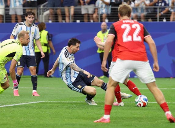 FIFA World Cup, WM, Weltmeisterschaft, Fussball 2026 - Group J - Argentina vs Austria Lionel Messi (C) of Argentina scores his second goal during the FIFA World Cup 2026 group stage match Argentina against Austria, in Dallas, USA, 22 June 2026. DALLAS United States  Copyright: xJIJIxPRESSx