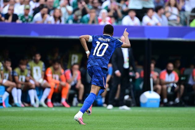 France v Iraq - FIFA World Cup, WM, Weltmeisterschaft, Fussball 2026 - Group I PHILADELPHIA, UNITED STATES - JUNE 22: Kylian Mbappe (10) of France celebrates after scoring a goal during the 2026 FIFA World Cup First Stage Group I match between France and Iraq at Lincoln Financial Field (Philadelphia Stadium) in Philadelphia, Pennsylvania, United States on June 22, 2026. Abdulhamid Hosbas Anadolu Pennsylvania United States. Editorial use only. Please get in touch for any other usage.  Copyright: x2026xAnadoluxAbdulhamidxHosbasx