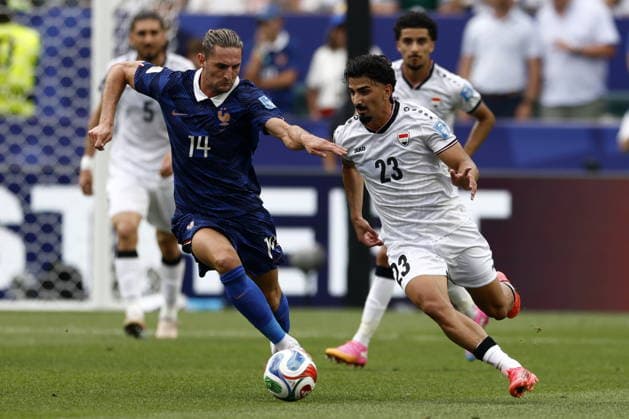 FIFA World Cup, WM, Weltmeisterschaft, Fussball 2026 - Group I - France vs Iraq Adrien Rabiot of France (L) in action against Merchas Doski of Iraq (R) during the FIFA World Cup 2026 group stage match France against Iraq, in Philadelphia, Pennsylvania, USA, 22 June 2026. PHILADELPHIA United States  Copyright: xWILLxOLIVERx
