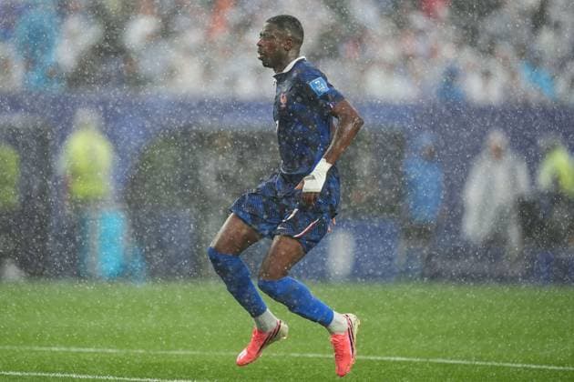 Ousmane DembÃ lÃ of France in the rain France v Iraq, 2026 FIFA World Cup, WM, Weltmeisterschaft, Fussball Group I, Football, Philadelphia Stadium, Philadelphia, Pennsylvania, USA - 22 Jun 2026Philadelphia Philadelphia Stadium Pennsylvania (PA) United States of America  Copyright: xIsmaelxAdnan Shutterstockx 16950632bk