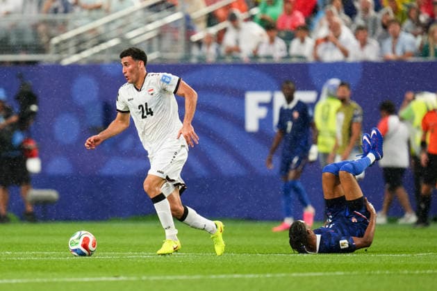 June 22, 2026: Iraq Midfielder Zaid Ismael (24) controls the ball during the first half of a World Cup Match against France at Philadelphia Stadium in Philadelphia, Pennsylvania. CSM Philadelphia United States of America - ZUMAc04_ 20260622_zma_c04_049 Copyright: xKylexRoddenx