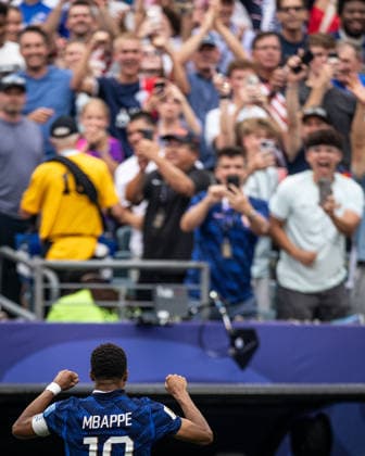 Kylian Mbappe of France celebrates after scoring the team s first goal during a FIFA Men’s World Cup 2026 Group Stage football match between France and Iraq at Philadelphia Stadium, in Philadelphia on June 22th 2026 (Photo by Ricardo Nogueira SPP)  Copyright: xRicardoxNogueira SPPx Sportspressphoto_SPR173730
