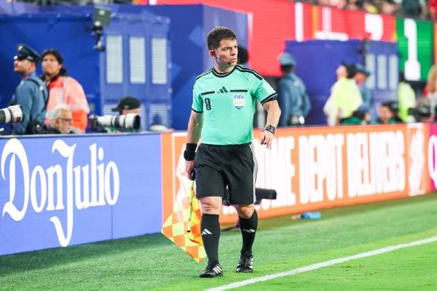 RECORD DATE NOT STATED FIFA World Cup, WM, Weltmeisterschaft, Fussball 2026 - Group I - Norway v Senegal The assistant referee, Bruno Boschilia during the match between Norway and Senegal in the second round of Group I of the 2026 FIFA World Cup group stage at New York New Jersey Stadium, in East Rutherford, United States, on Monday, June 22, 2026.(Foto: William Volcov Brazil Photo Press IMAGO) Sports East Rutherford NJ United States of America Copyright: xWILLIAMxVOLCOVx