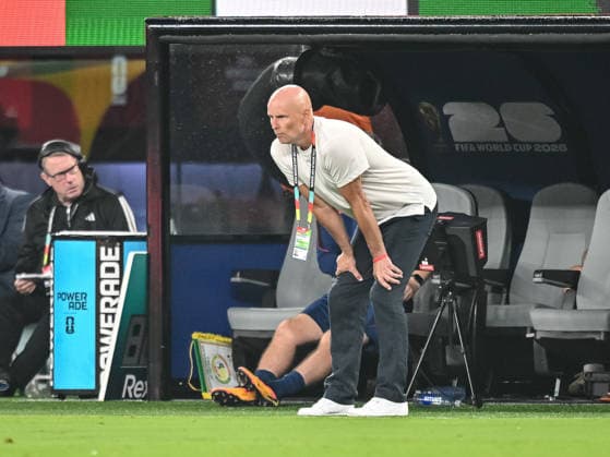 Trainer Stale Solbakken (Norway) Looks on during the FIFA World Cup, WM, Weltmeisterschaft, Fussball 2026 Group I match between Norway and Senegal at New York New Jersey Stadium on June 22, 2026 in East Rutherford, United States. (Photo by Harry Langer DeFodi Images) - *** Coach Stale Solbakken of Norway looks on during the 2026 FIFA World Cup Group I match between Norway and Senegal at New York New Jersey Stadium on June 22, 2026, in East Rutherford, United States. Photo by Harry Langer, DeFodi Images,detected_source_language
