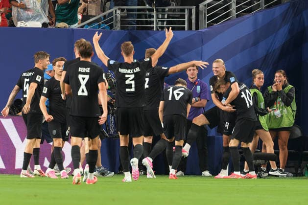 IPA85955971 - Erling Haaland of Norway celebrates after scoring a goal alongside Martin Odegaard of Norway during the Norway vs. Senegal FIFA World Cup, WM, Weltmeisterschaft, Fussball match in New York, USA, on June 22, 2026  Copyright: xEmmanuelexMastrodonato IPAxSportx xx 85955971