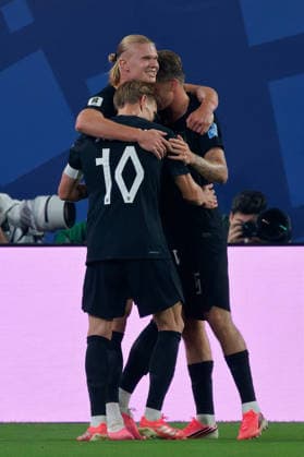 SOCCER - FIFA World Cup, WM, Weltmeisterschaft, Fussball - Norway vs. Senegal Photo by IPA ABACAPRESS.COM85955966 - Erling Haaland of Norway celebrates with his teammates after scoring a goal during the Norway vs. Senegal FIFA World Cup match in New York, USA, on June 22, 2026 New York  Copyright: xIPAxSport ABACAx