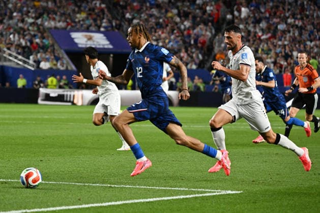 2026 World Cup - France vs Iraq in Philadelphia France forward Bradley Barcola during World Cup 2026 game France vs Iraq on June 22, 2026 in Philadelphia, Pennsylvania. Photo by Olivier Douliery ABACAPRESS.COM Philadelphia Pennsylvania United States  Copyright: xDoulieryxOlivier ABACAx