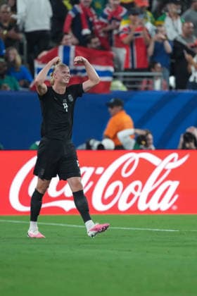 Erling Haaland of Norway celebrates after scoring the team s third goal during a FIFA Men’s World Cup 2026 Group Stage football match between Norway and Senegal at New York New Jersey Stadium, in East Rutherford on June 22th 2026 (Photo by Alexandra Fechete SPP)  Copyright: xAlexandraxFechete SPPx Sportspressphoto_SPR173911