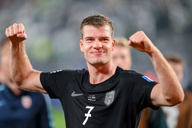 Alexander Sorloth (Norway) gestures during the FIFA World Cup, WM, Weltmeisterschaft, Fussball 2026 Group I match between Norway and Senegal at New York New Jersey Stadium on June 22, 2026 in East Rutherford, United States. (Photo by Harry Langer DeFodi Images) - *** Alexander Sorloth of Norway gestures during the 2026 FIFA World Cup Group I match between Norway and Senegal at New York New Jersey Stadium on June 22, 2026, in East Rutherford, United States. Photo by Harry Langer, DeFodi Images,detected_source_language