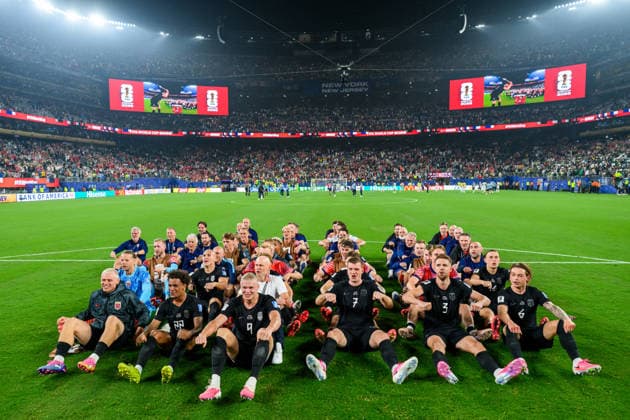 260622 Oscar Bobb, Erling Braut Haaland, Alexander Sorloth, Kristoffer Ajer and Patrick Berg of Norway celebrate after the FIFA World Cup, WM, Weltmeisterschaft, Fussball 2026 group stage football match between Norway and Senegal on June 22, 2026 in New Jersey. Photo: Vegard Grott BILDBYRAN kod VG VG0963 bbeng fotboll football soccer fotball vm fotbolls-vm fotball-vm fotbolls-vm 2026 fifa world cup 2026 new york norge norway senegal jubel *** June 22, 2026  Copyright: VEGARDxGRoTT BB260622VG096