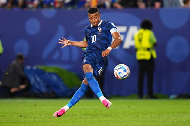 June 22, 2026, Philadelphia, Pennsylvania, USA: France Forward KYLIAN MBAPPE (10) shoots the ball during the second half of a World Cup Match against Iraq at Philadelphia Stadium. France won 3:0. Philadelphia USA - ZUMAc04_ 20260622_zma_c04_221 Copyright: xKylexRoddenx