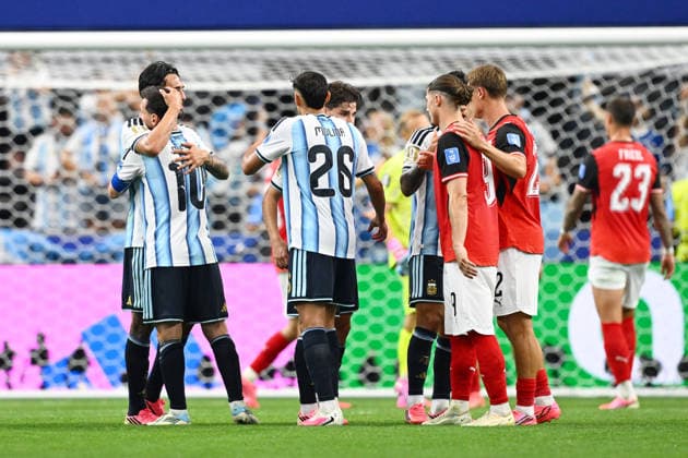 Argentina team group, Mannschaftsbild, Totale (ARG), Austria team group (AUT), JUNE 22, 2026 - Football Soccer : FIFA World Cup, WM, Weltmeisterschaft, Fussball 2026 Group J match between Argentina 2-0 Austria at Dallas Stadium in Arlington, Texas, USA.  aflo_335427117 KenjiroxMatsuox