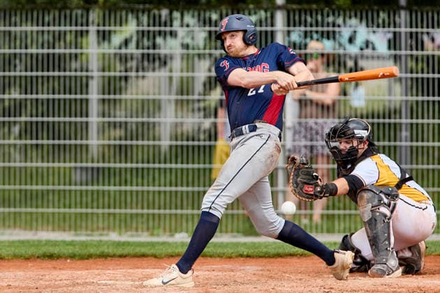 Deutsche Baseball Liga (DBL), München-Haar Disciples vs Gauting Indians, Haar Disciples, Gauting Indians, 2026-06-21 in München-Haar (Ballpark Eglfing) BUSHUR Aaron (Gauting Indians First Baseman Nr27-GAU27) sportworld München-Haar Ballpark Eglfing Bayern Deutschland *** German Baseball League (DBL), Munich Haar Disciples vs. Gauting Indians, Haar Disciples, Gauting Indians, June 21, 2026, at Munich Haar Ballpark Eglfing; Aaron Bushur, Gauting Indians first baseman, No. 27 (GAU27), Sportworld, Munich Haar Ballpark Eglfing, Bavaria, Germany,detected_source_language