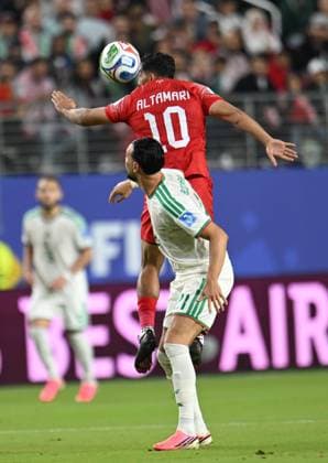 Jordan v Algeria - FIFA World Cup, WM, Weltmeisterschaft, Fussball 2026 - Group J SANTA CLARA, UNITED STATES - JUNE 22: Musa al-Taamari of Jordan in action against Ramy Bensebaini of Algeria during the 2026 FIFA World Cup First Stage Group J match between Jordan and Algeria at Levi s Stadium (San Francisco Bay Area Stadium) in Santa Clara, California, United States on June 22, 2026. Tayfun Coskun Anadolu California United States. Editorial use only. Please get in touch for any other usage.  Copyright: x2026xAnadoluxTayfunxCoskunx