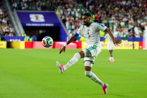 June 22, 2026, Santa Clara, California, USA: Santa Clara, USA - June 22 2026: Riyad Mahrez 7 of Algeria during a FIFA World Cup, WM, Weltmeisterschaft, Fussball group match between Jordan and Algeria at San Francisco Bay Area Stadium Santa Clara USA - ZUMAp121 20260622_zsp_p121_032 Copyright: xChrisxPutnamx