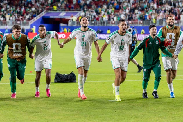 SANTA CLARA, CA - JUNE 22: Rafik Belghali 17 of Algeria, Ramy Bensebaini 21 of Algeria and Nadhir Benbouali 12 of Algeria celebrate after the FIFA World Cup, WM, Weltmeisterschaft, Fussball Group J match between Jordan and Algeria on June 22, 2026 at San Francisco Bay Area Stadium in Santa Clara, CA. (Photo by Bob Kupbens Icon Sportswire) SOCCER: JUN 22 FIFA World Cup 26 Group J - Jordan vs Algeria EDITORIAL USE ONLY Icon260622072