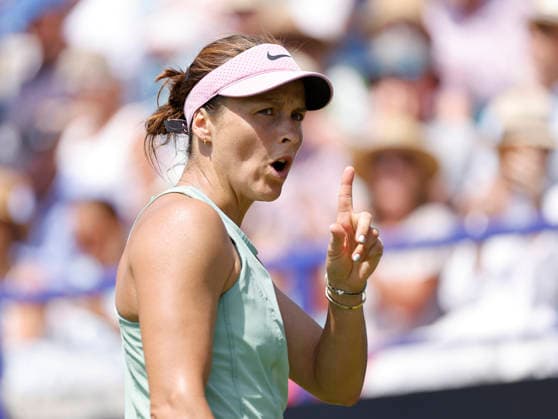 RECORD DATE NOT STATED 23rd June 2026; Devonshire Park Lawn Tennis Club, Eastbourne, East Sussex, England; Lexus Eastbourne Open Tennis, Day Three; Tatjana Maria (GER) communicates with her coach during the match against Jasmine Paolini (ITA) HongboxChen