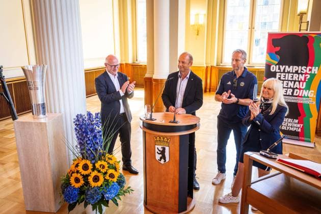 Basketball Berlin 23.06.2026 Saison 2025 2026 EasyCredit BBL 1. Bundesliga Alba Berlin ist Deutscher Meister 2026 Empfang beim Regierenden Bürgermeister von Berlin Kai Wegner im Roten Rathaus und Eintrag in das Goldene Buch der Stadt Berlin Marco Baldi *** Basketball Berlin, June 23, 2026; 2025–2026 Season; EasyCredit BBL 1 Bundesliga; Alba Berlin is the 2026 German Champion; Reception hosted by Kai Wegner, Governing Mayor of Berlin, at the Rotes Rathaus; and entry in the Golden Book of the City of Berlin; Marco Baldi,detected_source_language