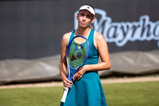 BAD HOMBURG, GERMANY - JUNE 23: Elise Mertens (BEL) frustrated during the Bad Homburg Open powered by Solarwatt Singles match between Naomi Osaka (JPN) vs Elise Mertens (BEL) at Kurpark Bad Homburg on June 23, 2026 in Bad Homburg, Germany. Hessen Germany Copyright: xSteffiexWunderlx