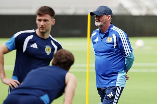 Steve Clarke, coach of Scotland during a training session Scotland Training, 2026 FIFA World Cup, WM, Weltmeisterschaft, Fussball Football, Inter Miami Stadium, Miami, Florida, USA - 23 Jun 2026Miami Inter Miami Stadium Florida (FL) United States of America EDITORIAL USE ONLY No use with unauthorised audio, video, data, fixture lists, club league logos or live services. Online in-match use limited to 120 images, no video emulation. No use in betting, games or single club league player publications.  Copyright: xChrisxArjoon Shutterstockx 16956018k