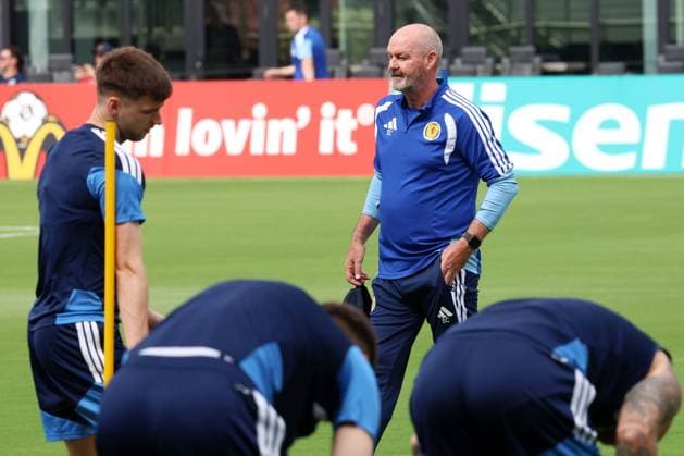 Steve Clarke, coach of Scotland during a training session Scotland Training, 2026 FIFA World Cup, WM, Weltmeisterschaft, Fussball Football, Inter Miami Stadium, Miami, Florida, USA - 23 Jun 2026Miami Inter Miami Stadium Florida (FL) United States of America EDITORIAL USE ONLY No use with unauthorised audio, video, data, fixture lists, club league logos or live services. Online in-match use limited to 120 images, no video emulation. No use in betting, games or single club league player publications.  Copyright: xChrisxArjoon Shutterstockx 16956018x