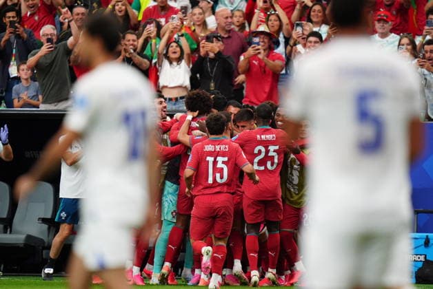 Portugal v Uzbekistan - FIFA World Cup, WM, Weltmeisterschaft, Fussball 2026 - Group K HOUSTON, USA - JUNE 23: Cristiano Ronaldo of Portugal celebrates with his teammates after scoring a goal during the 2026 FIFA World Cup First Stage Group K match between Portugal and Uzbekistan at NRG Stadium (Houston Stadium) in Houston, Texas, United States on June 23, 2026. Hakan Akgun Anadolu Texas United States. Editorial use only. Please get in touch for any other usage.  Copyright: x2026xAnadoluxHakanxAkgunx