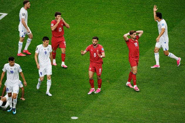 Joao Neves, Bruno Fernandes and Pedro Neto seen during FIFA World Cup, WM, Weltmeisterschaft, Fussball 2026 game between national teams of Portugal and Uzbekistan (Grzegorz Wajda Ball Raw Images) Houston Houston Stadium USA Copyright: xGrzegorzxWajdax grzegorzwajda_portugal_uzbekistan_2526_3-8