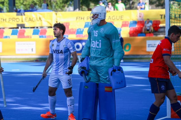 2026_06_23, FIH Hockey Pro League, Argentinien vs Spanien , Männer, Ernst-Reuter-Sportfeld Tadeo Marcucci (Argentinien, 27) , Luis Calzado (Spanien, 15) Berlin Berlin Germany *** June 23, 2026, FIH Hockey Pro League, Argentina vs. Spain, Men, Ernst Reuter Sportfeld Tadeo Marcucci (Argentina), 27, Luis Calzado (Spain), 15, Berlin, Berlin, Germany,detected_source_language