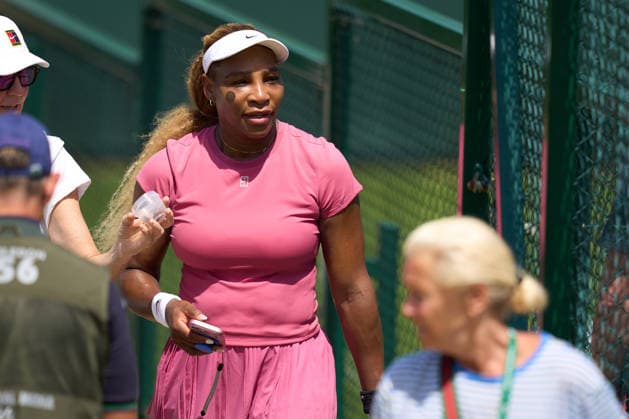 2026 Wimbledon, June 23, Practice LONDON, - JUNE 23: Serena Williams of the Unites States moves between courts during the 2026 Wimbledon, June 23, Practice at The all England club, Wimbledon on June 23, 2026 in London, GBR. London The all England club, Wimbledon GBR Copyright: xPeterxvanxdenxBerg ISIxPhotosx 9411