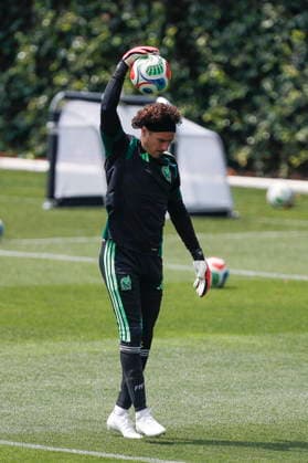2026 FIFA World Cup, WM, Weltmeisterschaft, Fussball - Group A - Mexico s training session Mexico s goalkeeper Guillermo Ochoa takes part in a training session in Mexico City, Mexico, 23 June 2026. Mexico will face Czech Republic in their 2026 FIFA World Cup Group A soccer match on 25 June. Mexico City Mexico  Copyright: xISAACxESQUIVELx