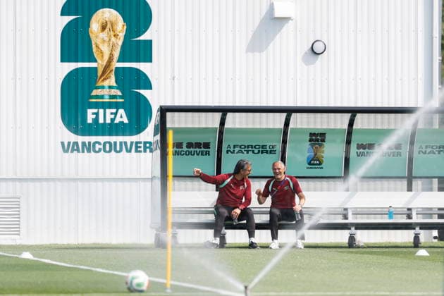 2026 FIFA World Cup, WM, Weltmeisterschaft, Fussball - Switzerland training Switzerland s head coach Murat Yakin, left, and Switzerland s team director Pierluigi Tami have fun prior to a training session of the Swiss national soccer team during the 2026 FIFA World Cup soccer tournamentat the Killarney Park in Vancouver, Canada, 23 June 2026. Vancouver Canada  Copyright: xPETERxKLAUNZERx
