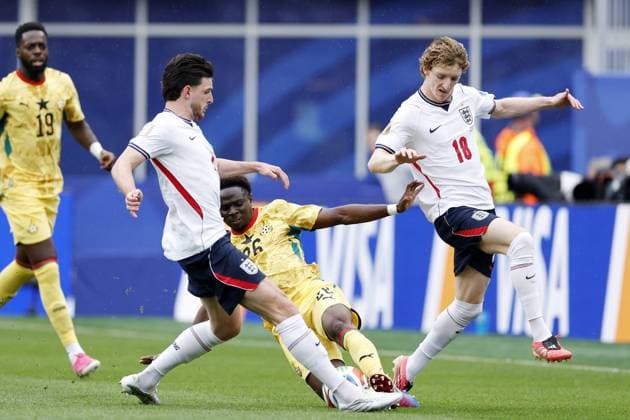 FOXBOROUGH - (LR) Declan Rice of England, Ernest Nuamah of Ghana, Anthony Gordon of England during the FIFA 2026 World Cup Group L match between England and Ghana at Boston Stadium on June 23, 2026 in Foxborough, United States. MAURICE VAN STEEN ANP FIFA World Cup, WM, Weltmeisterschaft, Fussball 2026 2026 xVIxANPxSportx xMauricexvanxSteenxIVx 561774102 originalFilename: 561774102.jpg