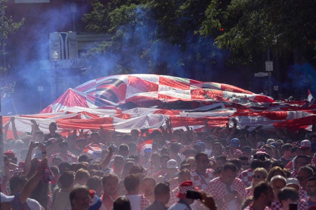 Toronto Croatia Flag Parade Thousands of Croatian fans pack Main Street as they carry a large Croatian flag during a Croatian parade before the FIFA World Cup, WM, Weltmeisterschaft, Fussball 2026 Group L match between Panama and Croatia on June 23, 2026 in Toronto, Ontario.  SanjinxStrukic PIXSELL